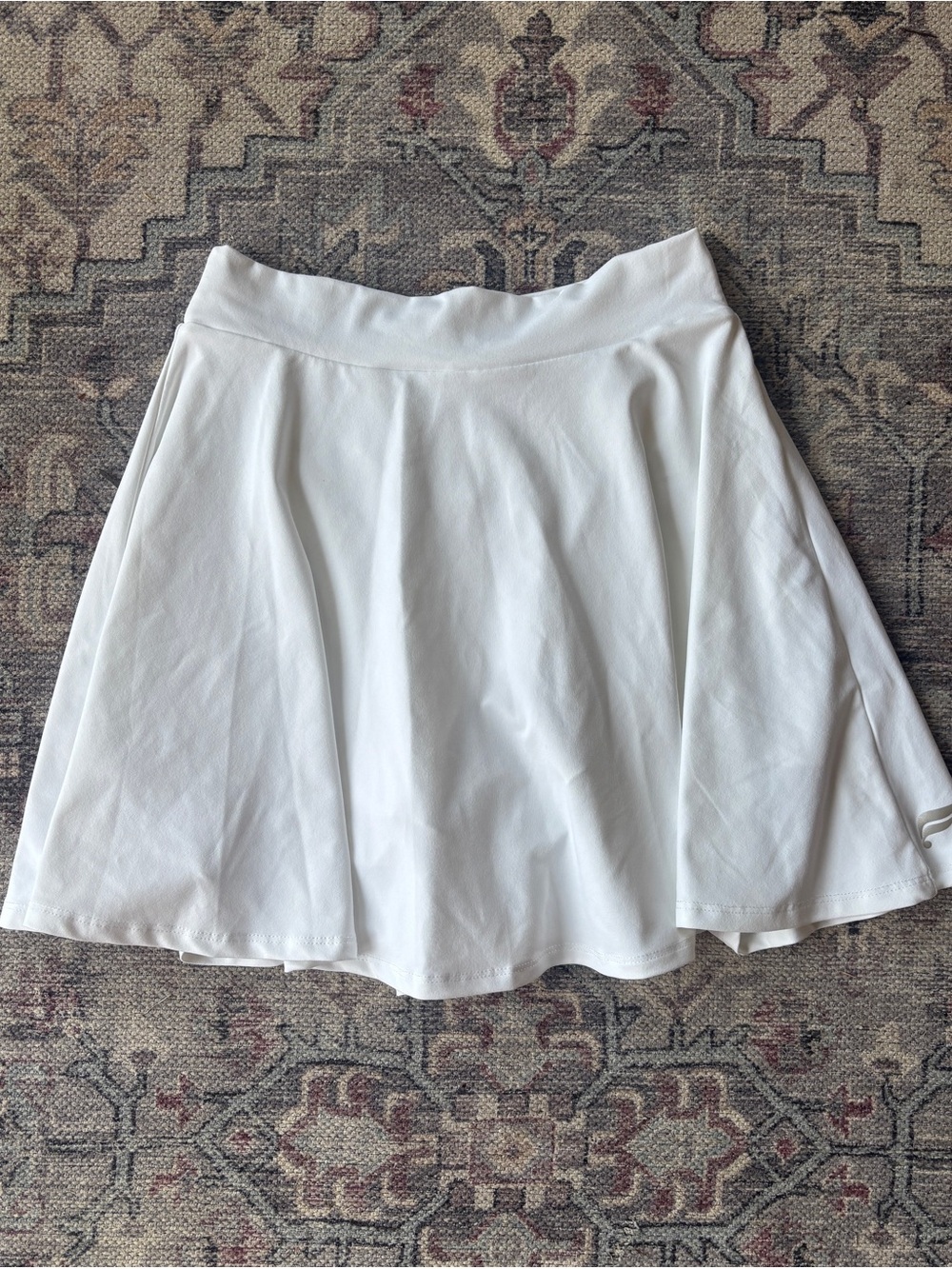 Fabletics Women's White Flared tennis sporty skirt